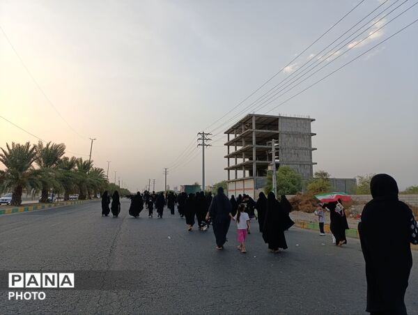 جاماندگان میناب با پای دل به راه افتادند