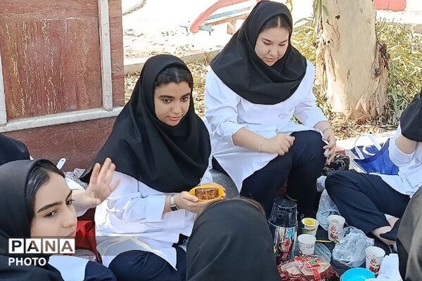 اجرای طرح صبحانه سالم در هنرستان فنی حرفه ای قدس 