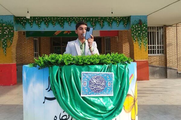 برگزاری جشن ولادت امام حسن عسگری(ع) در دبیرستان الغدیر ناحیه یک شهرری