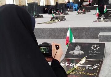 پاسداشت و غبارروبی قبور مطهر شهدا در شهرستان بن