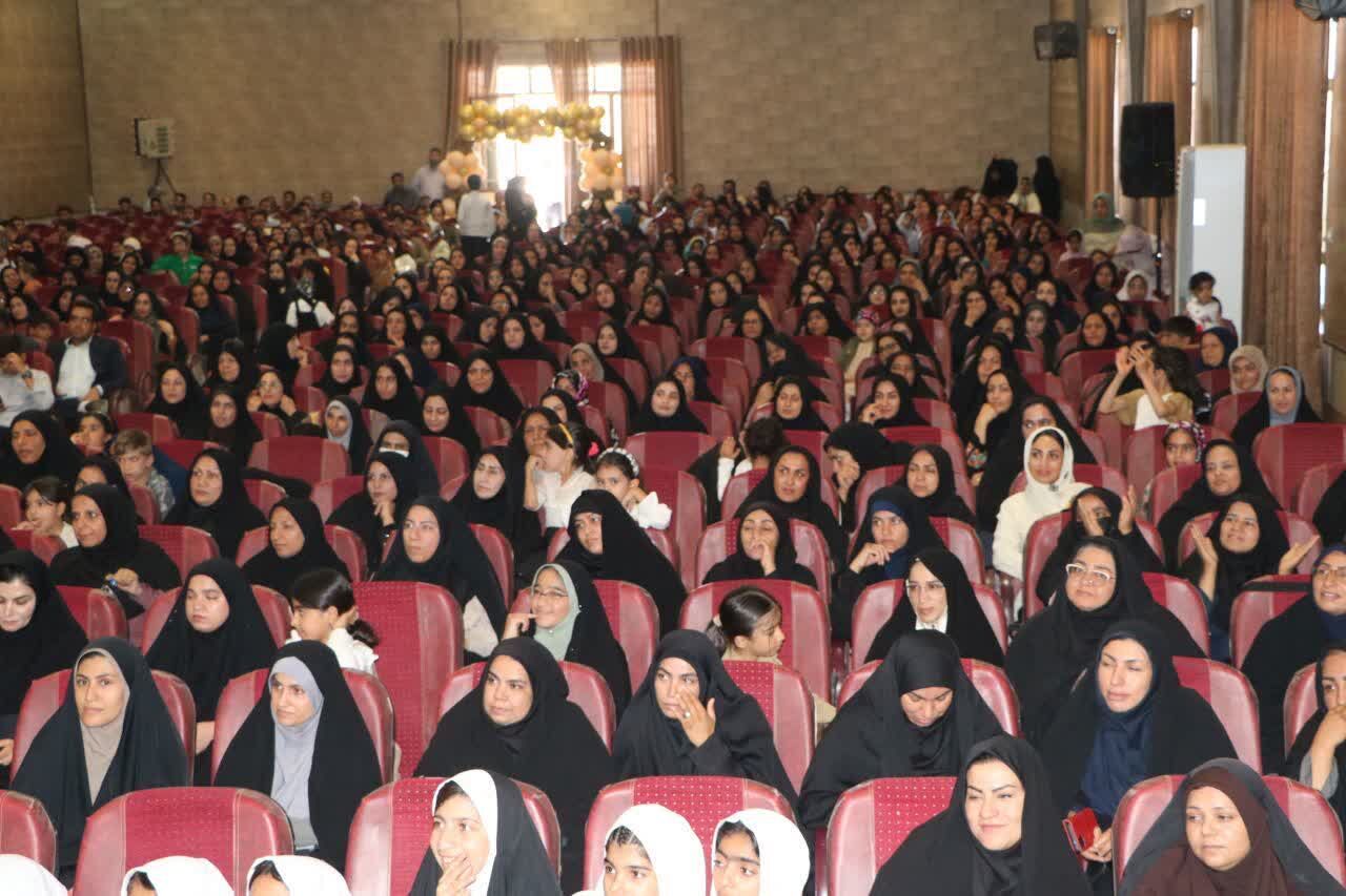 جشن بزرگداشت مقام معلم در فهرج 