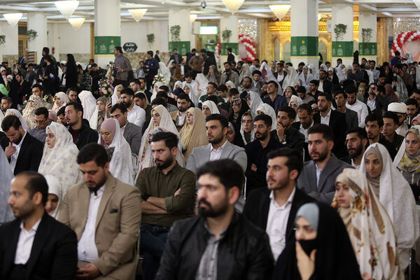 جشن ازدواج ۶۵۰ زوج دانشجوی دانشگاه‌های قم در سالروز میلاد جوادالائمه(س)