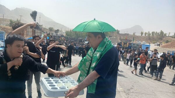 مراسم عاشورای حسینی در گلزار شهدای شهرستان لنده