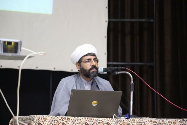 سلسله نشست‌های تبیینی «آب و سراب» در شهرستان فارسان