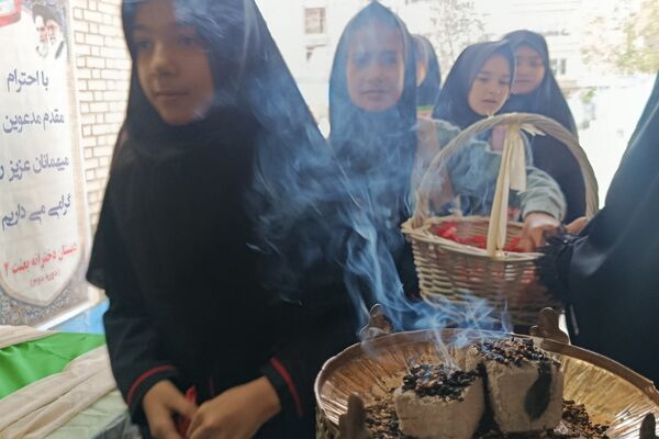  آغاز سال تحصیلی با همراهی حافظان نظم و امنیت در دبستان بعثت ۲