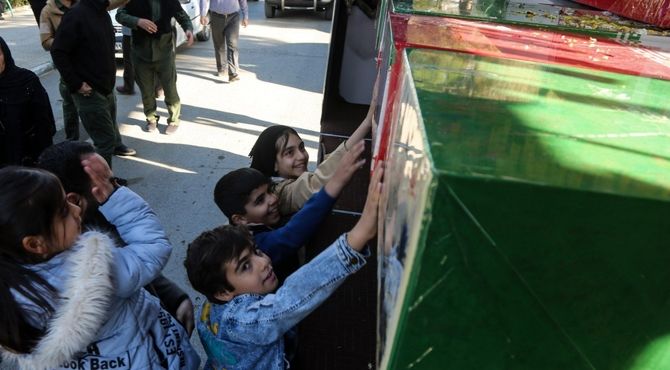 تشییع پیکرهای مطهر شهدای گمنام دفاع مقدس در کرمانشاه همزمان با سالروز شهادت حضرت زهرا (س)