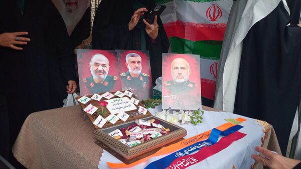 حضور پر شور مردم مشهد در راهپیمایی ۲۲ بهمن