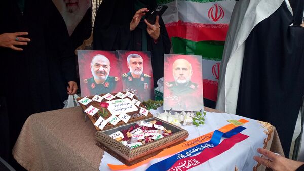 حضور پر شور مردم مشهد در راهپیمایی ۲۲ بهمن