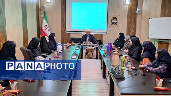  برگزاری نشست خبرنگاران خبرگزاری پانا در‌کانون شهید فهمیده کرج 