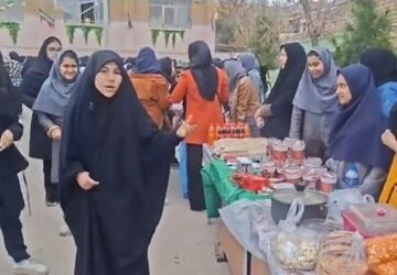 جشنواره تولیدات دستی دانش آموزان دبیرستان هدف