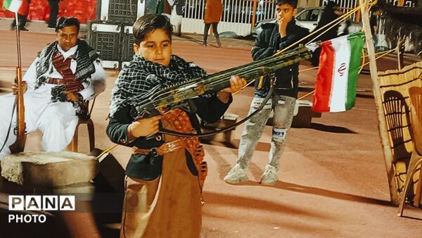 نوای همبستگی در ورزشگاه شهید باهنر کرمان