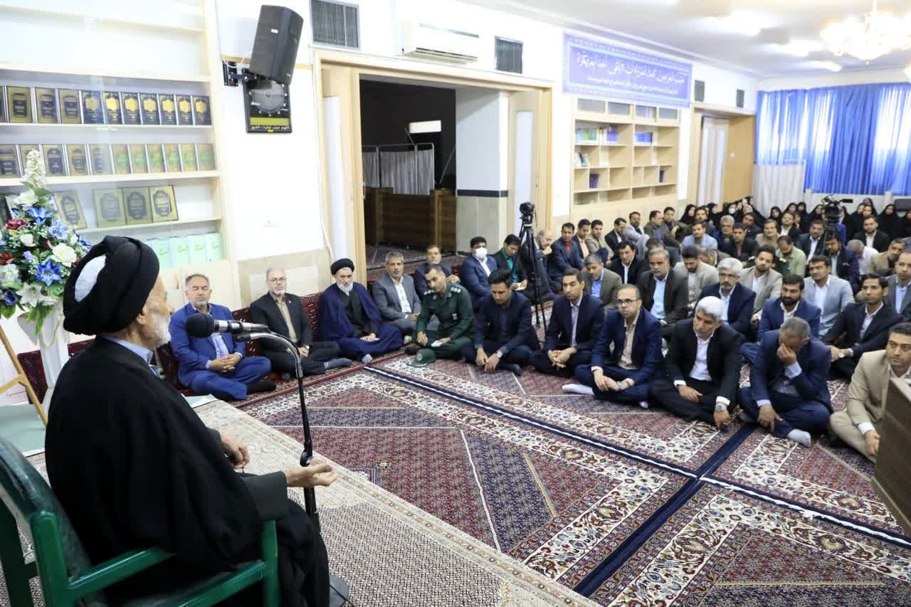 دیدار فرهنگیان خراسان جنوبی با نماینده ولی فقیه در استان