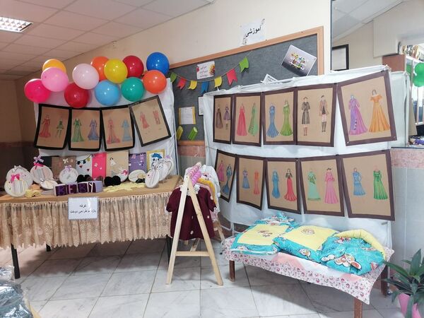 نمایشگاه کارآفرینی هنرستان عصمتیه نوخندان