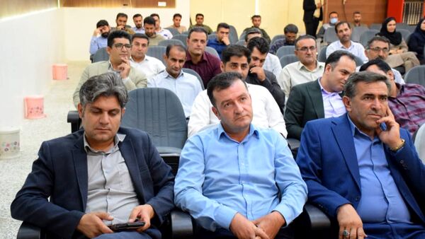 تجلیل از کارمندان بیمارستان شهدا لردگان در هفته‌ دولت