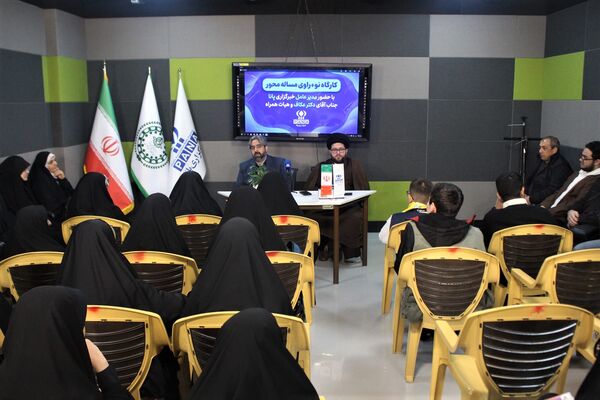 حضور مدیرعامل خبرگزاری پانا در جمع دانش‌آموزخبرنگاران استان قم