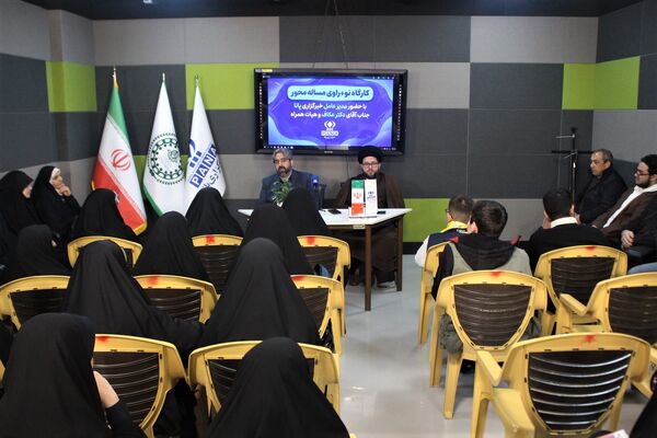 حضور مدیرعامل خبرگزاری پانا در جمع دانش‌آموزخبرنگاران استان قم