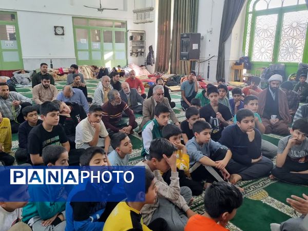 حلقه‌های صالحین اعتکاف در شهرستان خلیل‌آباد 