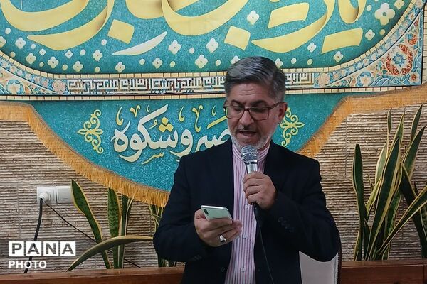 تجلیل خادمان امام رضا (ع) از پرستاران در اسلامشهر