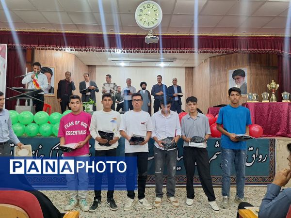 جشن باشکوه تجلیل از 400 نفر برتر حوزه پرورشی و تربیت‌بدنی در شهرستان بختگان