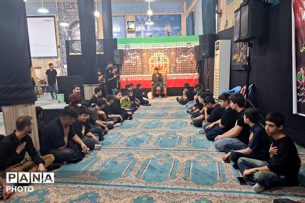 طنین نوای عاشورایی نوجوانان کازرونی در سوگواره «احلی من العسل»