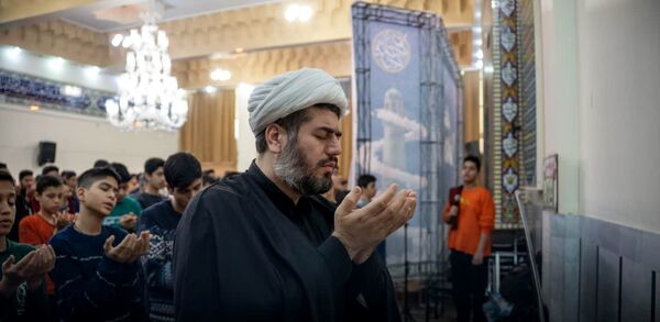 اعتکاف پسران نسل آفتاب