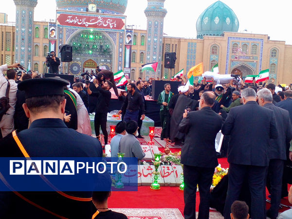 مراسم تشییع و خاکسپاری دو شهید گمنام دوران دفاع مقدس در قم