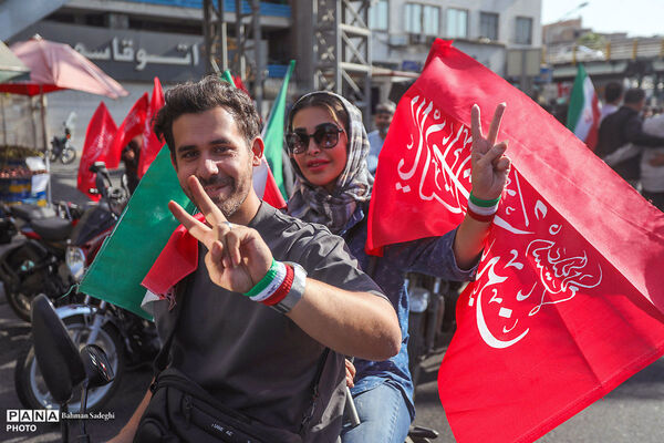 رزمایش موتور سواران جان‌فدای ایران
