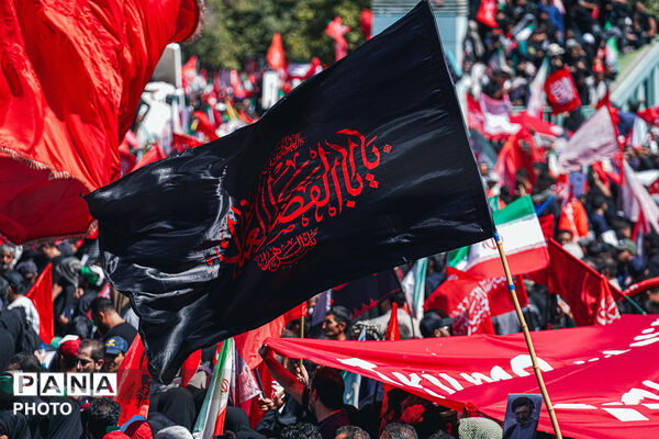 تشییع پیکر رهبر شهید انقلاب در مشهد مقدس-۴
