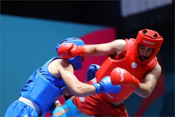 مدال نقره ووشو بر گردن فربد طالشی