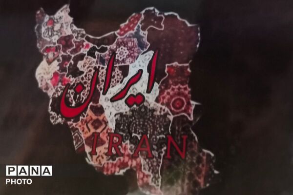 حضور دانش‌آموزان و کودکان بهارستانی در راهپیمایی شبانه «جنگ رمضان»