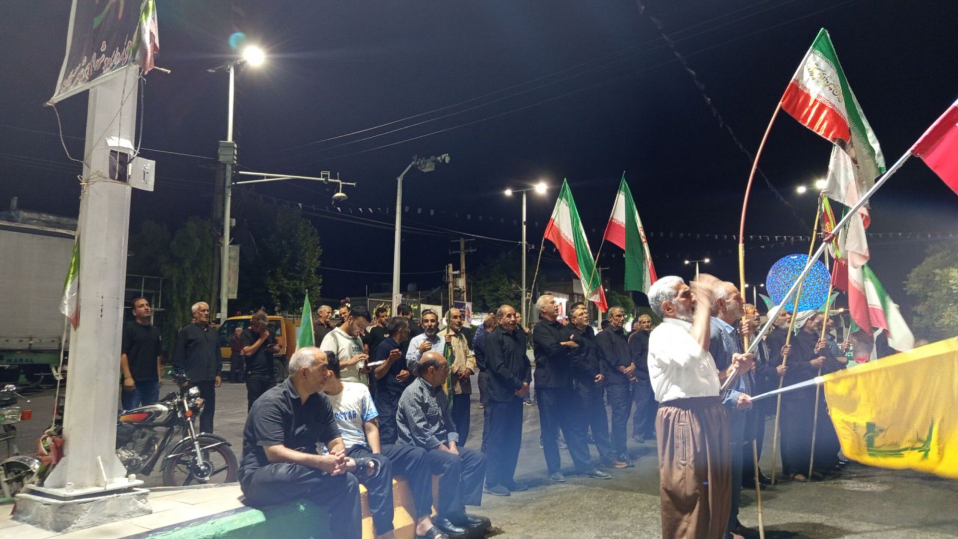 صد و پنجاه و یکمین شب تجمعات بیعت با رهبری در معمولان 