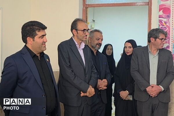 افتتاحیه طرح «حامی» در دبستان دخترانه حضرت معصومه(س) بهارستان‌دو 
