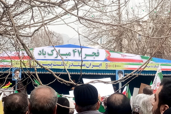حضور پرشور مردم کرمانشاه در راهپیمایی ۲۲ بهمن