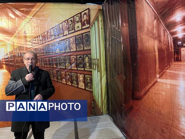 بازدید دانش‌آموزان دبیرستان فاطمه الزهرا از موزه عبرت