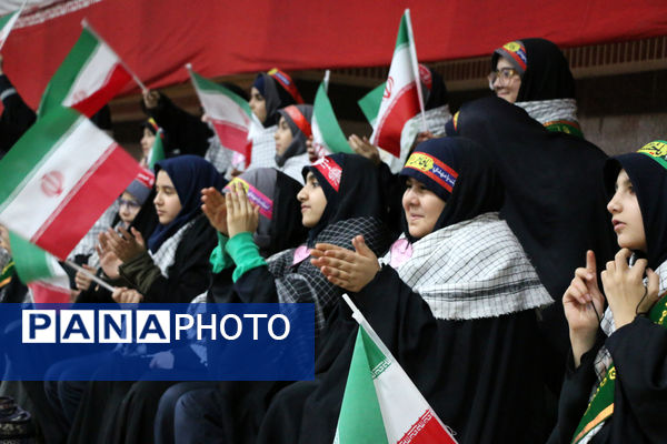 همایش دختران حاج قاسم 