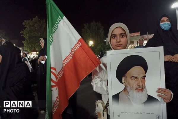 تداوم تجمعات شبانه در میدان امام خمینی (ره)