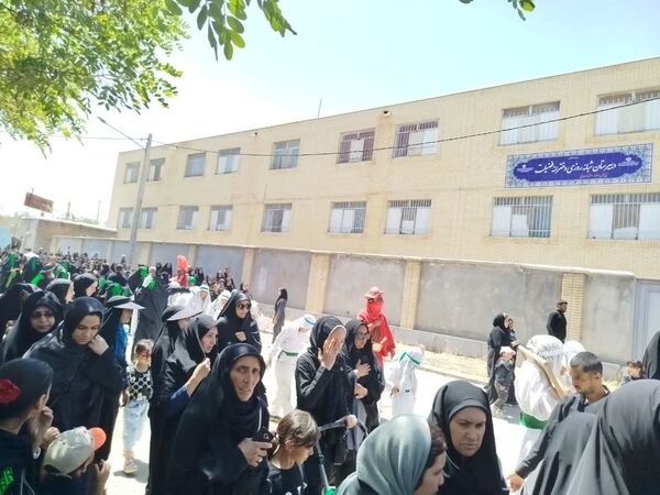 دسته عزاداری ظهر عاشورا در فاروج 