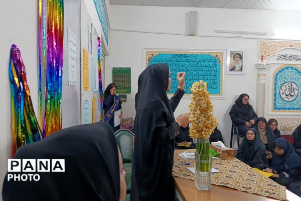 گامی مؤثر در مسیر رشد؛ گردهمایی همیاران مشاور دختر در ابوذر غفاری