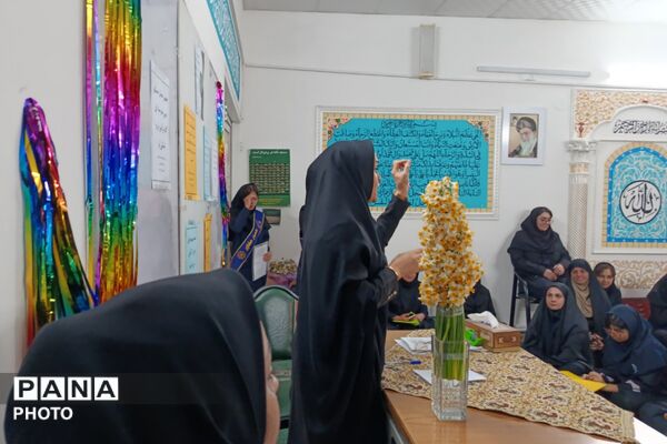 گامی مؤثر در مسیر رشد؛ گردهمایی همیاران مشاور دختر در ابوذر غفاری