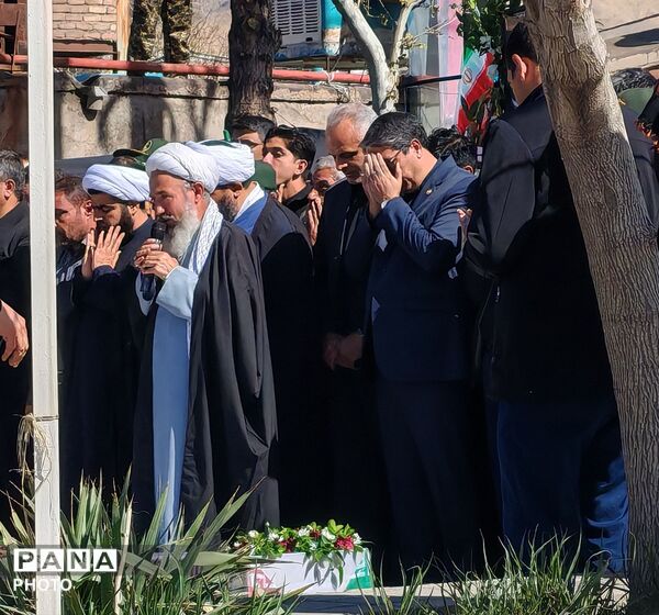 تشییع پیکر شهیده نگار میر دوست در شهر خرو