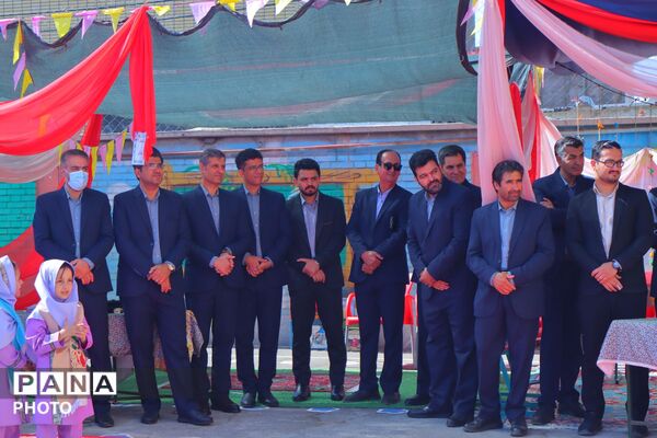 جشن شکوفه ها و نواخته‌شدن زنگ مهر در دبستان سیدمحمد موسوی‌راد نیشابور