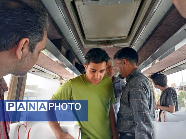 آغاز اردوی آموزشی دانش آموزان برتر دبیرستان نمونه آیت‌الله خامنه‌ای به مقصد تهران