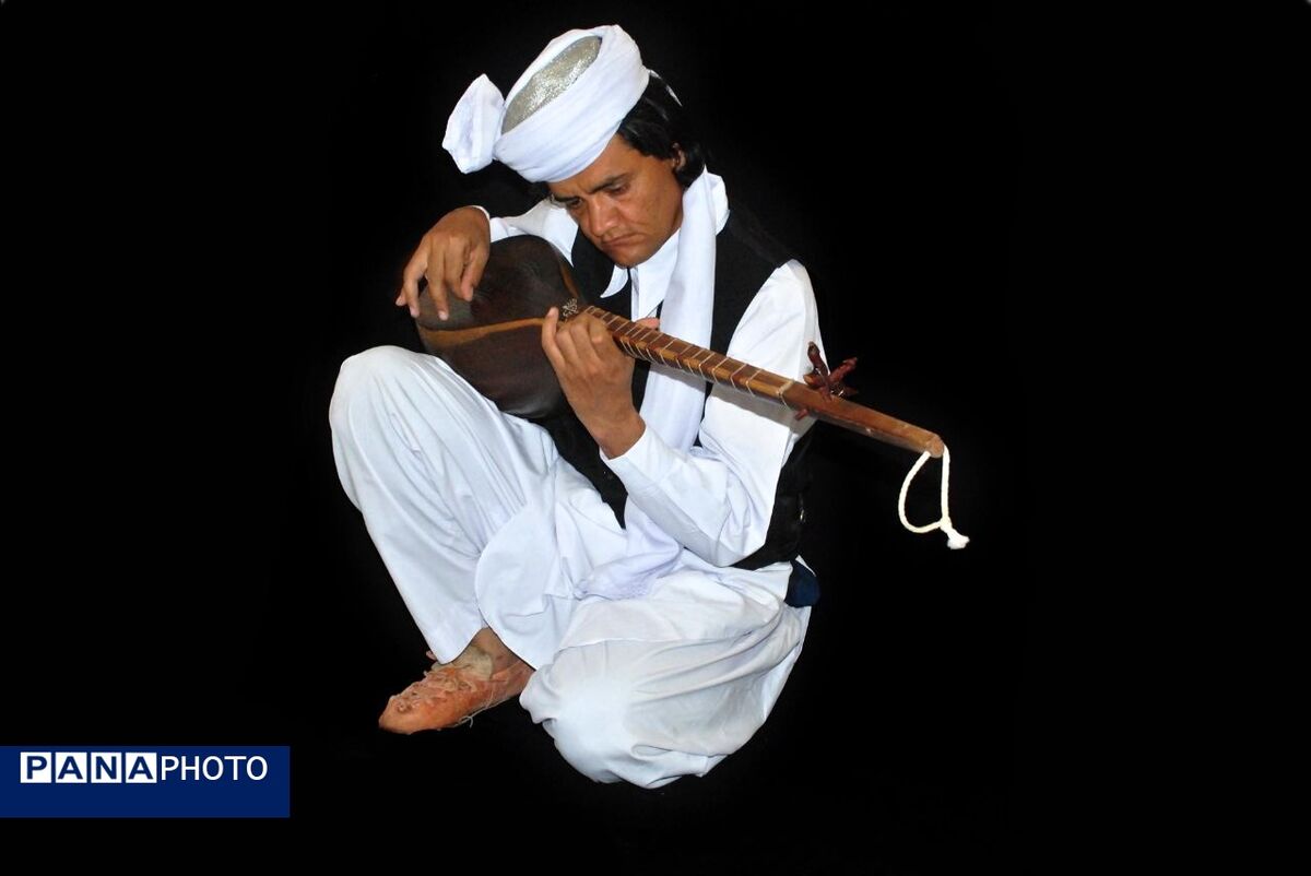 نغمه‌ ساز و آواز؛ روایت چهل سال تجربه یک هنرمند تربت‌جامی