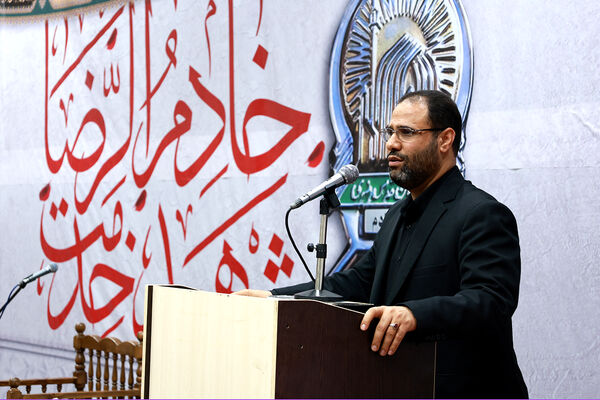 مراسم بزرگداشت شهیدان خدمت در دبیرستان متوسطه دوم امام صادق(ع)
