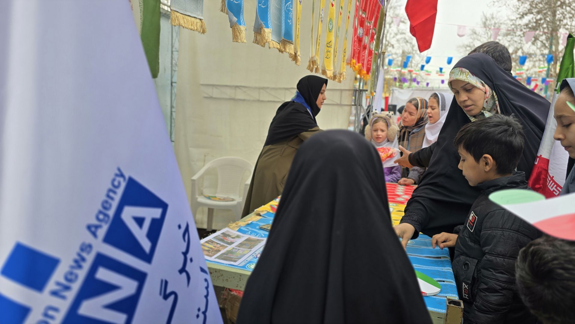 پیشتازان؛ راویان امروزِ انقلاب