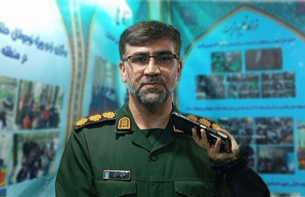 دانش‌آموزان بسیجی پرچمداران بصیرت و ایثار هستند 