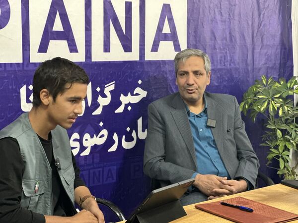  فرماندار کاشمر پای صحبت خبرنگاران پانا نشست