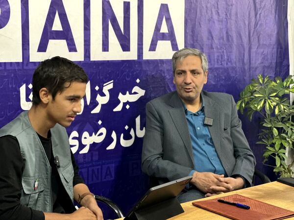  فرماندار کاشمر پای صحبت خبرنگاران پانا نشست