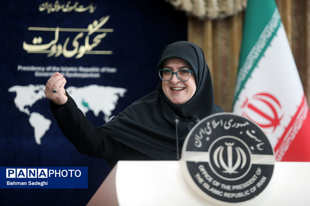 بررسی صلاحیت معلمان دنبال می‌شود