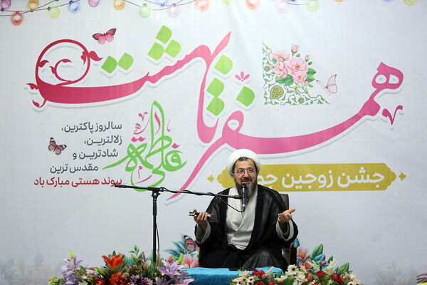جشن ازدواج ۳۲۵ زوج جوان در حرم حضرت معصومه (س)